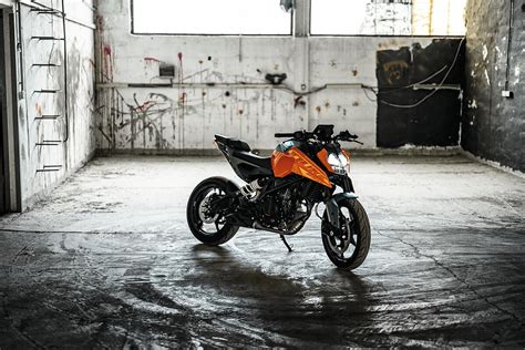 Duke Superduke R Evo