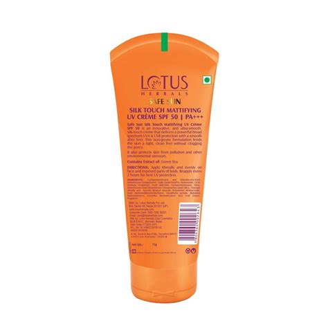 Lotus Herbals Safe Sun Silk Touch Mattifying Spf 50 Pa Uv Crème 75