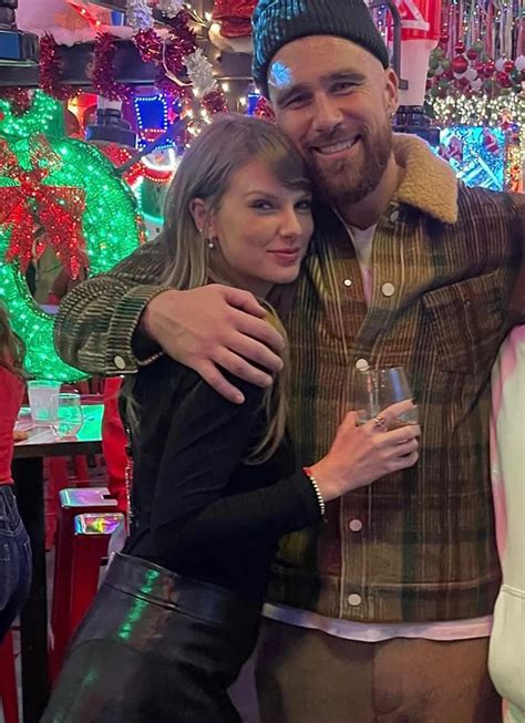 Travis Kelce shares rare insight into romance with Taylor Swift: 'We're ...