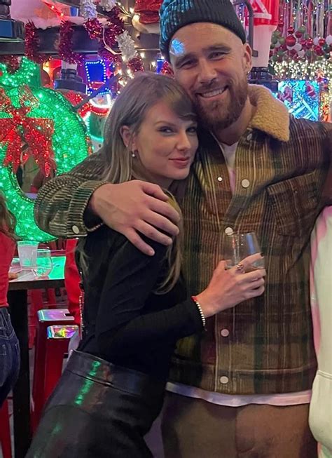 Travis Kelce responds to Taylor Swift engagement after free Las Vegas wedding offer | HELLO!