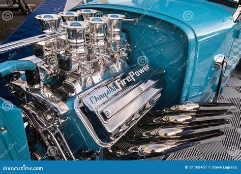 Chrysler Hemi Engine at SEMA. Editorial Photo - Image of retro, tailpipe: 81168451