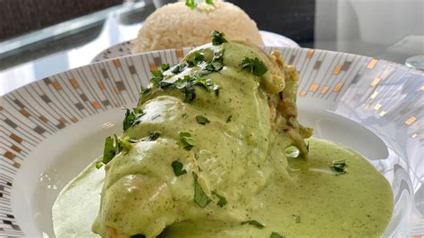 Pechugas De Pollo En Crema De Cilantro Deliciosas Preparadas Con