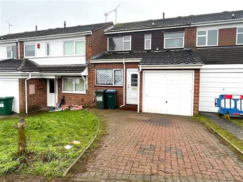 Bed Terraced House To Rent In Wimborne Drive Clifford Park Coventry