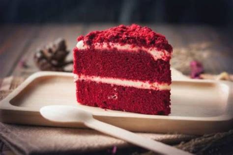 Recette de Le Red velvet cake délicieux gâteau à étages Américain