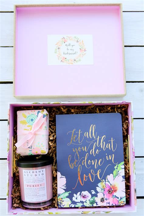 DIY Bridesmaid Proposal Boxes