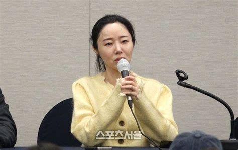 Min Hee Jin Claims Hybe Offered Her Money To Leave Koreaboo