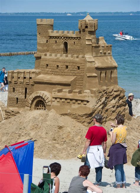 Vier Dreiecke machen den Sommer heißer Der Bikini n tv de