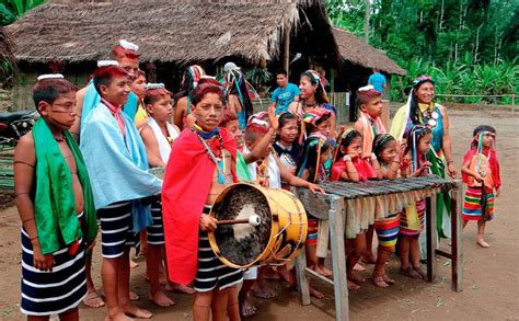 La Historia Y La Cultura De Ecuador Reflejada En Sus Trajes T Picos De