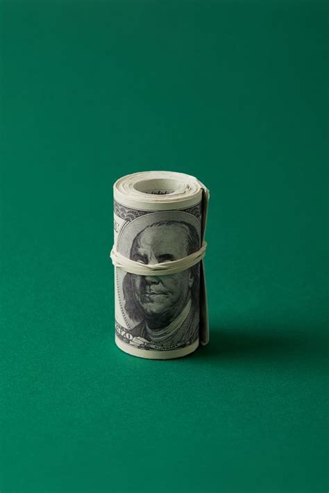 Деньги валюта финансы банкноты монеты золото | Iphone wallpaper, Phone ...
