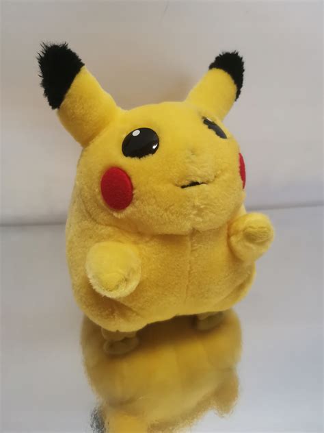 PIKACHU POKEMON Oryginalna Maskotka Grubasek 24cm 14288703856 Allegro Pl