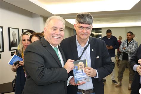 Vice Reitora Da Ufpb Participa De Lan Amento De Livro De Marcelo