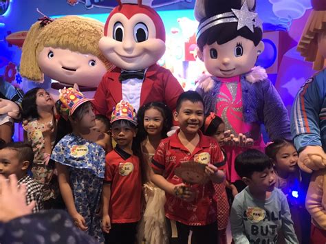 Jollibee Jollitown Theme Park Is Newest Party Theme - Kwento Ni Toto