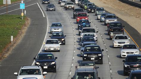 Highway 101 Carpool Lane Design Moves Ahead But Construction Years Away