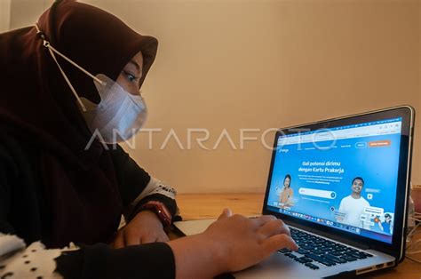 Alokasi Anggaran Program Kartu Prakerja Antara Foto