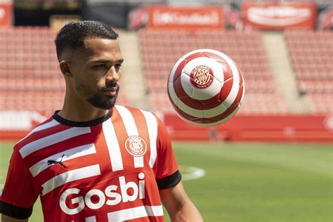 El venezolano Yangel Herrera es nuevo jugador del Girona de España