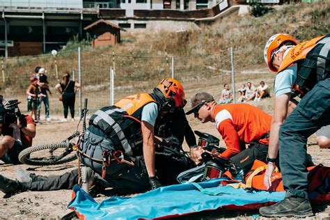 Haute Alpes Orcières Merlette les gendarmes à l honneur