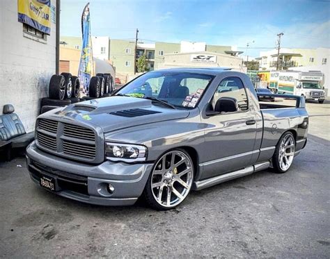 Pin Auf Dodge Ram Lowered And Lifted