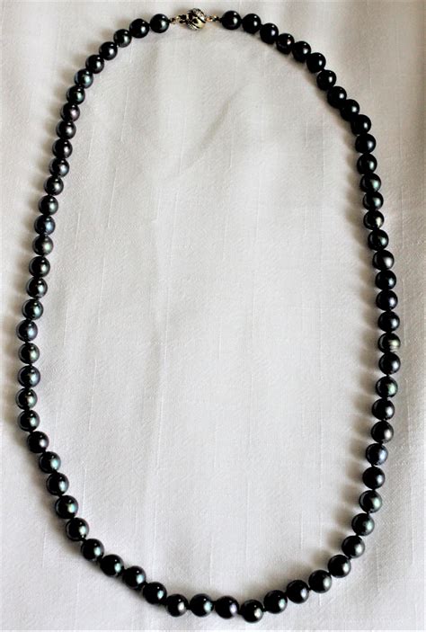 Women S Tahitian Black Pearl Necklace With A Karat Gold Ball Clasp