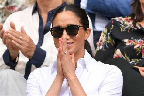 Meghan Markles Le Specs Sunglasses Are Back In Stock At Nordstrom