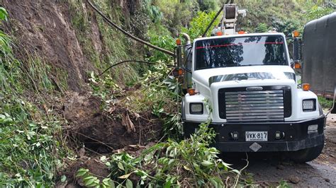 En imágenes Desprendimiento de rocas en el túnel vía panamericana