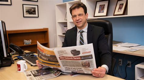 Editor: Digital subscribers must help preserve critical news reporting