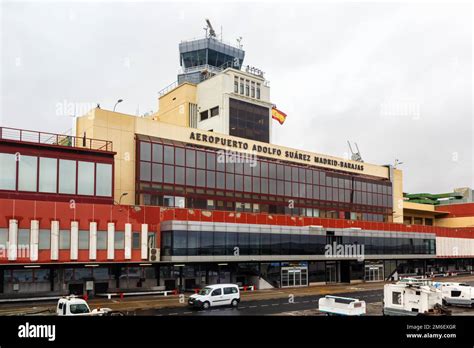 Flughafen Madrid Barajas Airport Terminal In Spanien Stock Photo Alamy