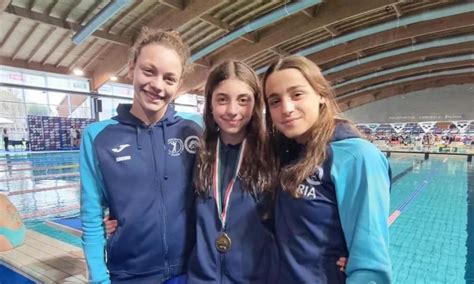 Nuoto Le Juniores E Cadette Qualificate Ai Criteria Nazionali