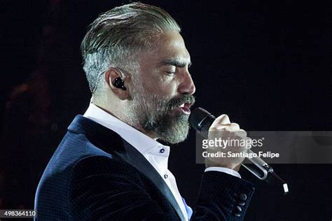 34 Alejandro Fernandez Confidencias World Tour New York New York Stock