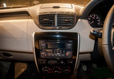 Nissan Terrano Front Seats Interior Picture