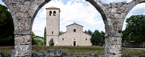 L Abbazia Di San Vincenzo Al Volturno Guida Completa