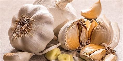 How To Use Garlic For Hair Growth The Best Diy Treatment