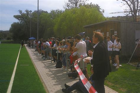 Meldung Fußball Frauen TVD hält beim 1 3 gegen den VFB Stuttgart