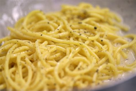 L Assurda Ricetta Della Cacio E Pepe Del New York Times