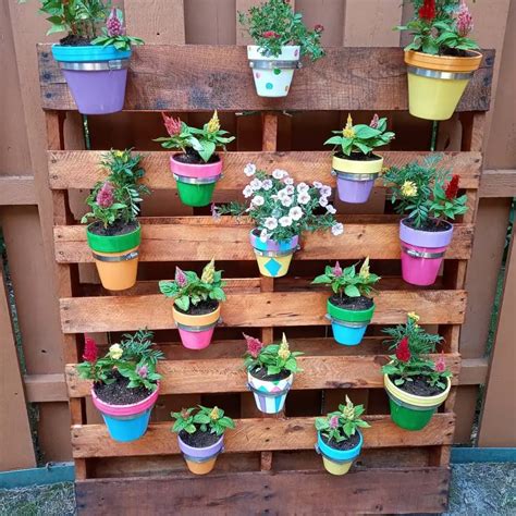 30 Stylish Pallet Planter Ideas For Outdoors And Indoors