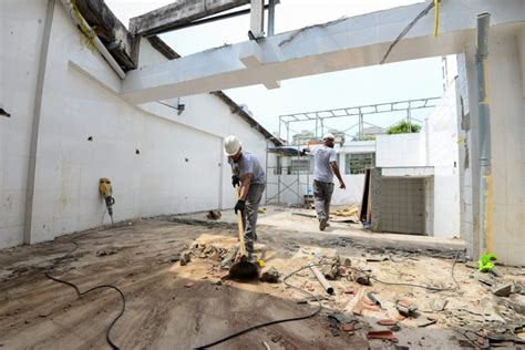 Obras Da Nova Pra A Na Rua Mem De S Est O Em Pleno Vapor Errejota