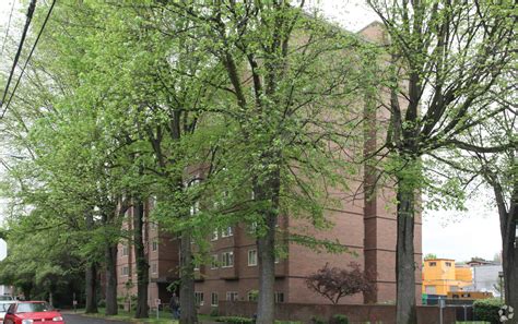 Harvard Court 610 Harvard Ave E Seattle Wa 98102