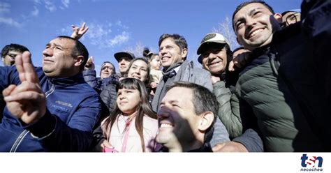 Kicillof en San Vicente duras críticas a Milei y cantos de Axel