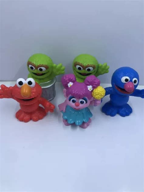 PLAYSKOOL HASBRO SESAME Street Neighborhood Friends Elmo Abby Grover