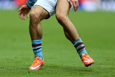 Jack Grealish Calves - canvas-nexus