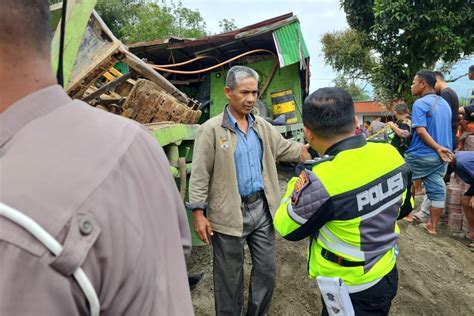 Belasan Orang Jadi Korban Kecelakaan Truk Rem Blong Di Panyalaian