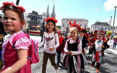 Cholet Près dun millier de bambins ont défilé et dansé au carnaval