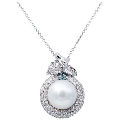 18 Karat White Gold Pearl And Diamond Pendant Necklace For Sale Free