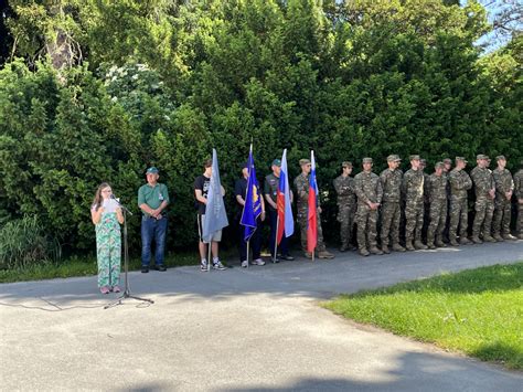 Tradicionalni pohod ob spominskih obeležjih v Murski Soboti Osnovna