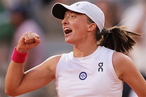 Swiatek Returns To French Open Final As Muchova Shocks Sabalenka