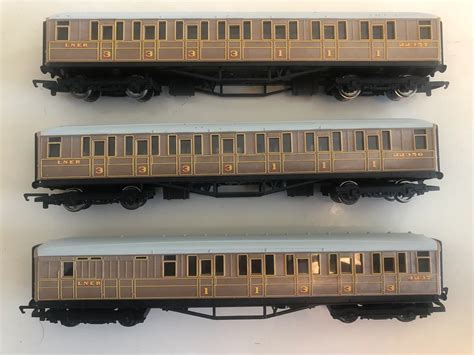 Hornby Lner Gresley Teak Coaches 00 Gauge €20 E For Sale In Co