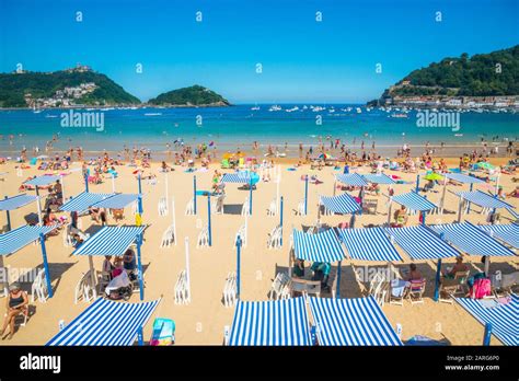 La concha beach san sebastian hi-res stock photography and images - Alamy