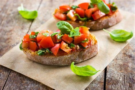 Come Preparare Le Bruschette Al Pomodoro Fresco E Basilico