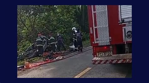 Colisão Entre Caminhão Tanque E Veículo De Passeio Deixa Dois Mortos Na