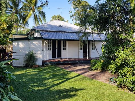 5 Poinsettia Street Holloways Beach QLD 4878 Realestate Au