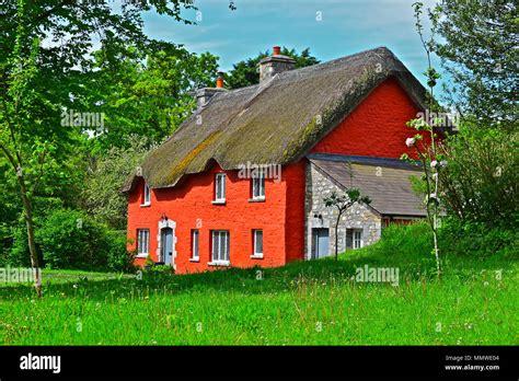 Welsh Stone Cottage High Resolution Stock Photography And Images Alamy